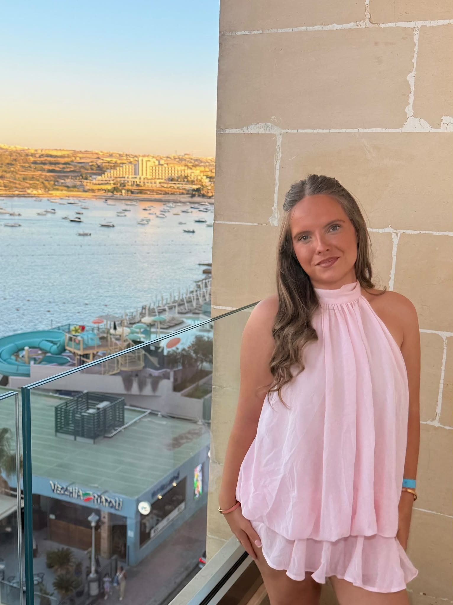 Neve from the Right Time Nutrition team